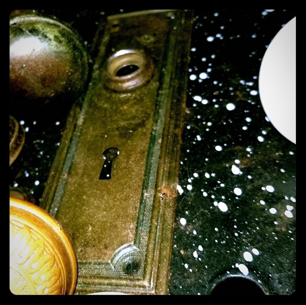 Antique lock plate